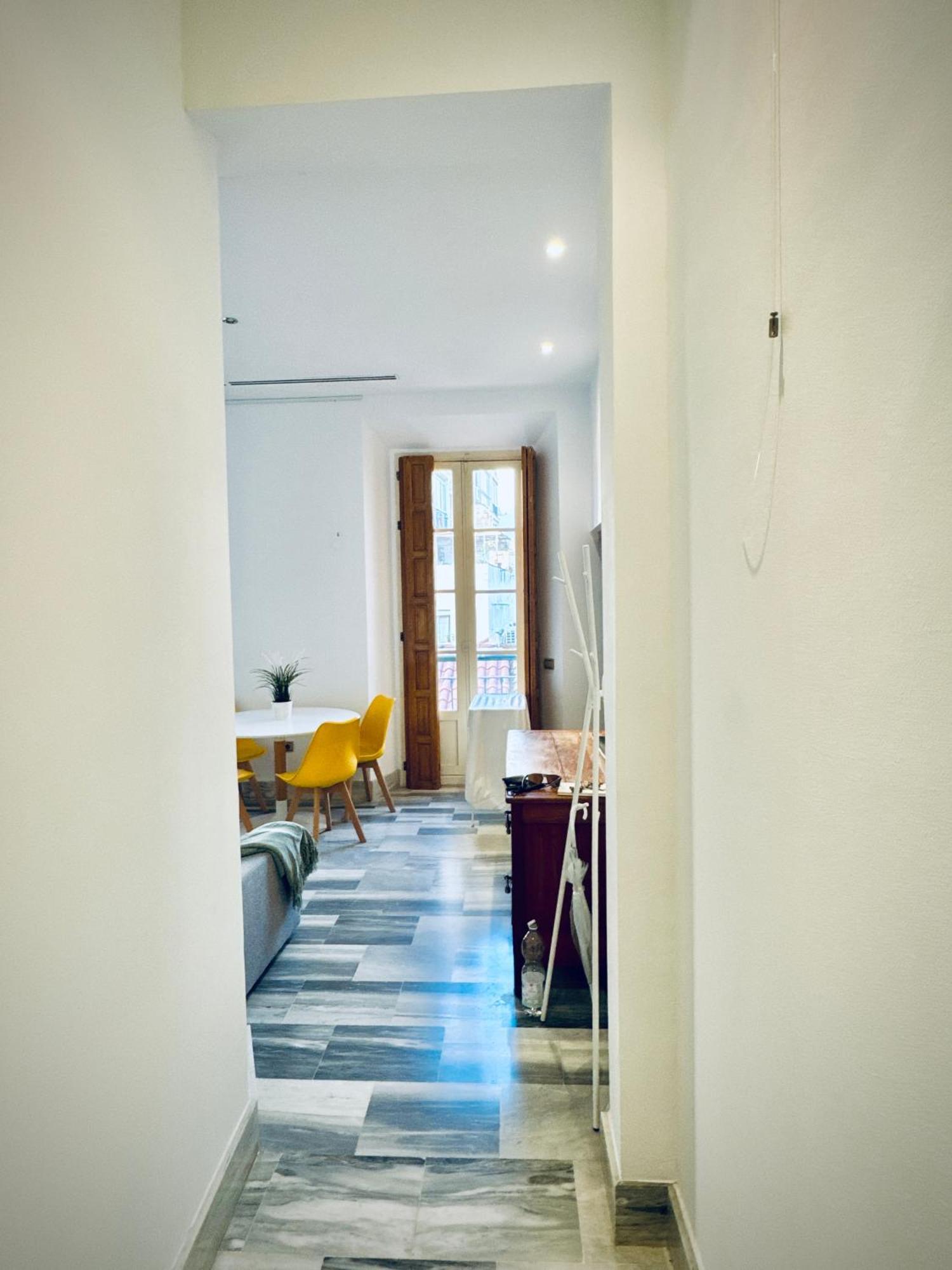 Amplio Y Luminoso Plz De La Merced Appartement